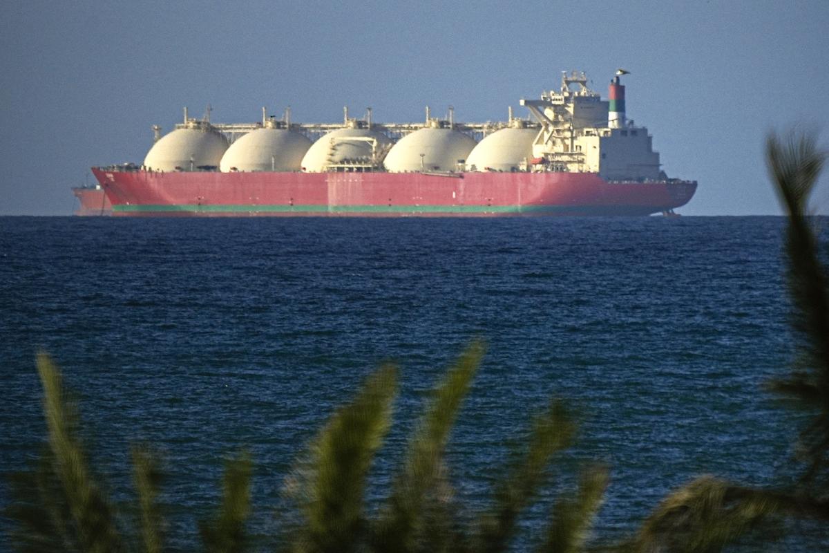 Iranul anunță redeschiderea Strâmtorii Ormuz pentru nave comerciale pe durata armistițiului din Liban