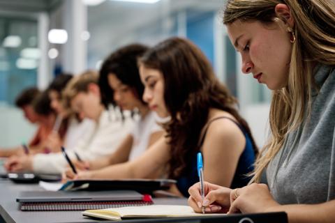 Tinerii care vor să-și continue studiile în universități vor putea opta pentru șase specialități noi