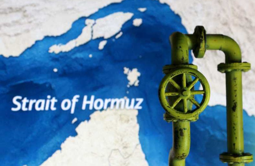 Iranul întrerupe tranzitul petrolierelor prin Strâmtoarea Ormuz după atacul Israelului asupra Libanului