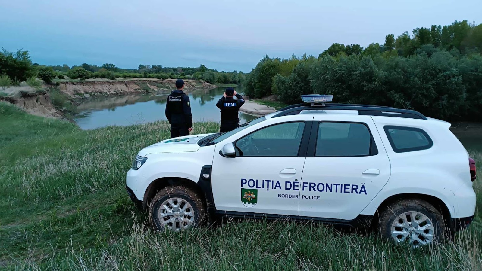 VIDEO // Rețea de migrație ilegală spre UE, destructurată la Ungheni. Trei suspecți au fost reținuți