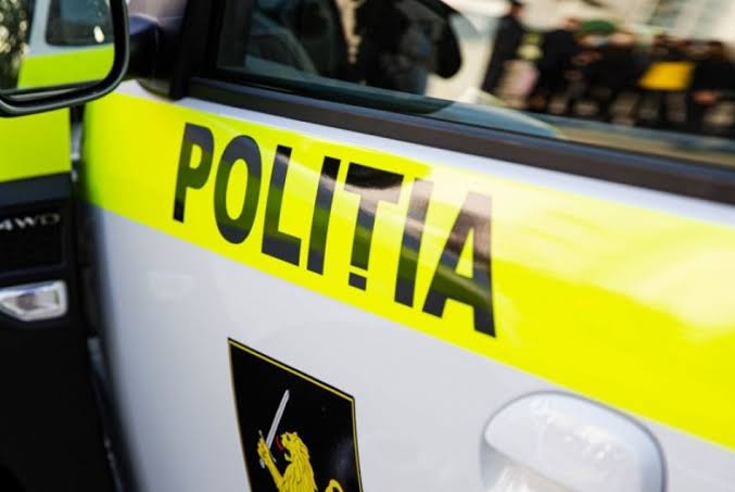 VIDEO // Polițiștii din Bălți au prevenit două escrocherii și au împiedicat pierderea a circa 200 de mii de lei