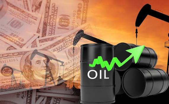 Petrolul se scumpește pe fondul reluării schimburilor de atacuri dintre SUA și Iran