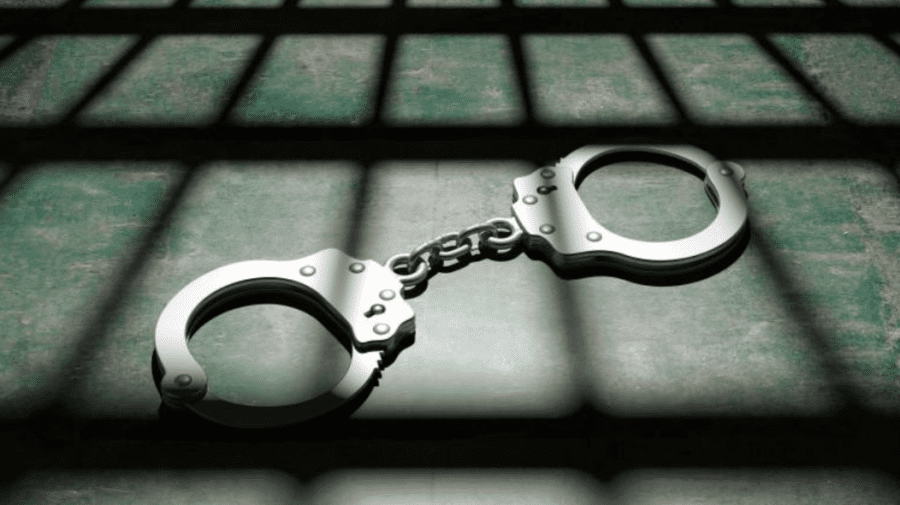 VIDEO // Prejudiciu de peste 1,6 milioane de lei. Un bărbat din capitală, cercetat pentru escrocherii imobiliare