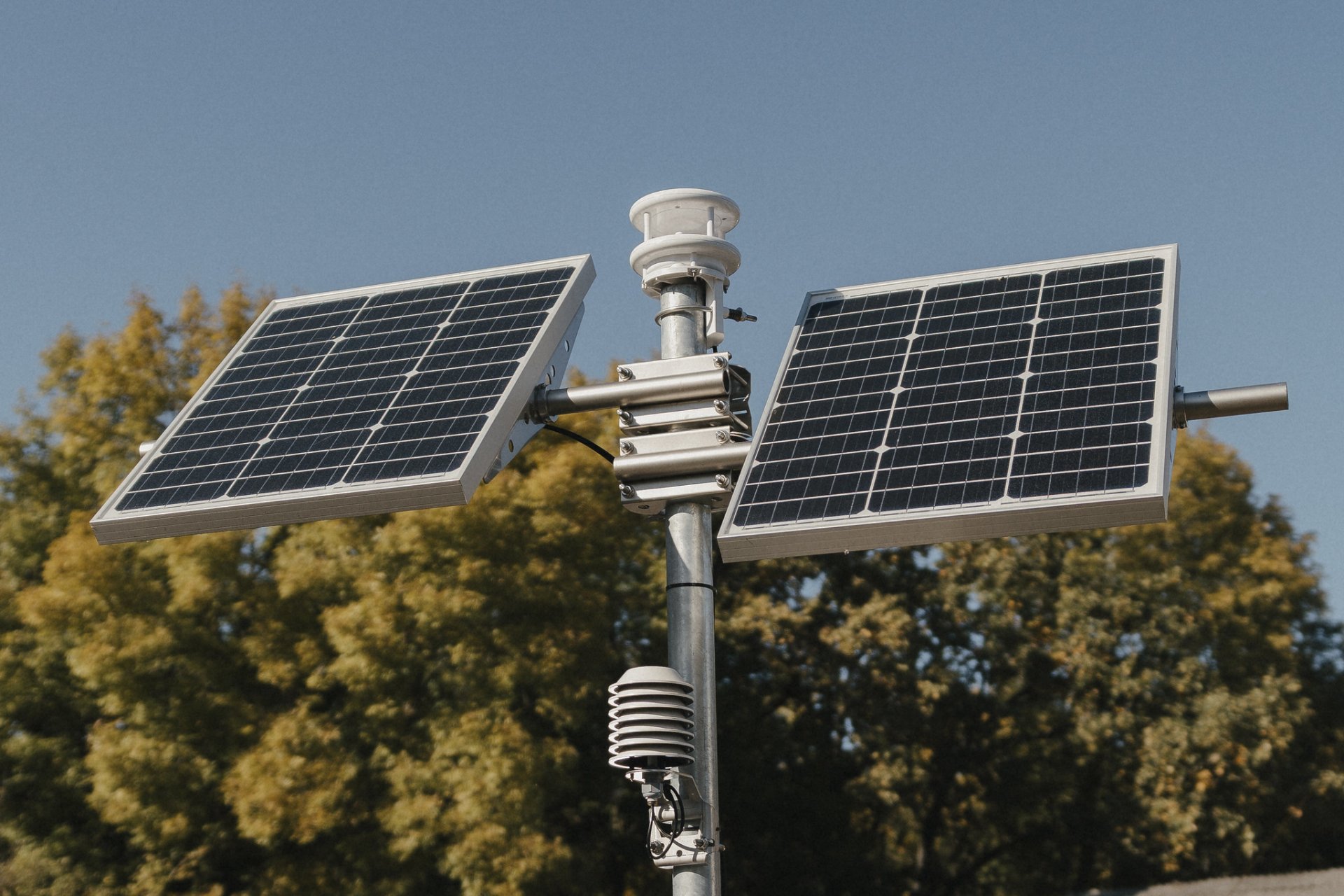 Stații agrometeorologice noi vor ajuta fermierii din Moldova să combată seceta și înghețul