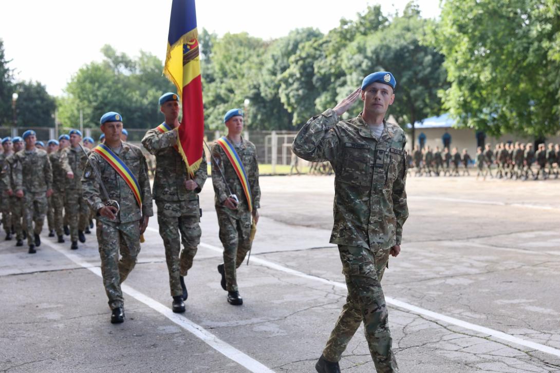 FOTO // Armata Națională detașează un nou contingent în Kosovo. Militarii vor executa misiuni de securitate și patrulare