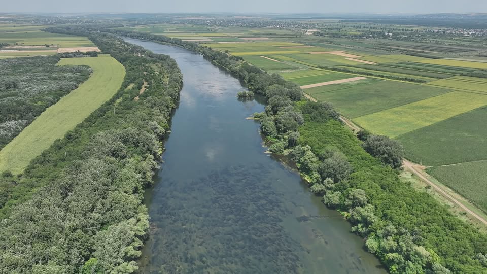 Guvernul furnizează cinci motopompe pentru lucrările de la stația de captare a apei de la Vadul lui Vodă. Vasile Tofan: „Asigurarea cu apă a cetățenilor nu trebuie să fie un subiect de dezbatere și nu voi accepta politizarea acestuia”