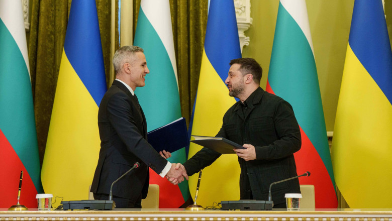 Ucraina și Bulgaria au semnat un acord de apărare pe zece ani