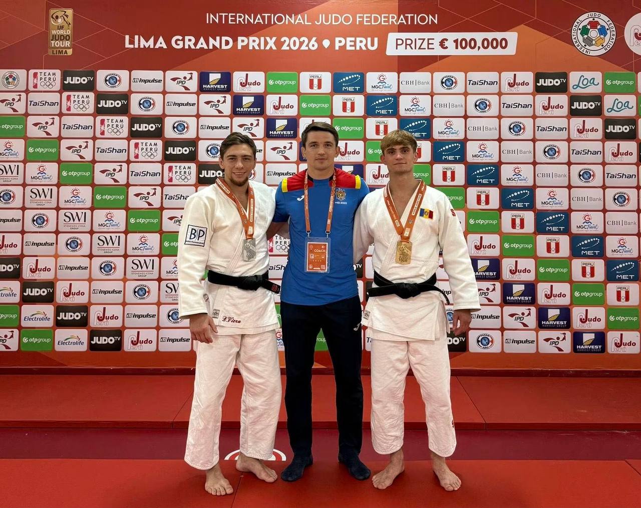 Aur și argint pentru Republica Moldova la Grand Prix-ul de la Lima: judocanii Radu Izvoreanu și Denis Vieru au urcat pe podium