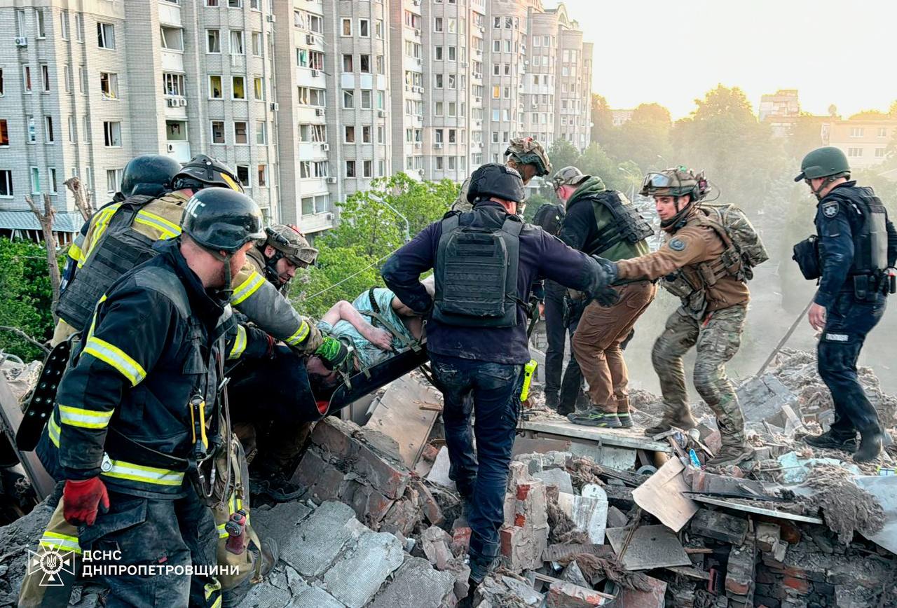 Premierul Alexandru Munteanu condamnă atacul recent al Rusiei asupra Ucrainei: „Cei responsabili trebuie trași la răspundere”
