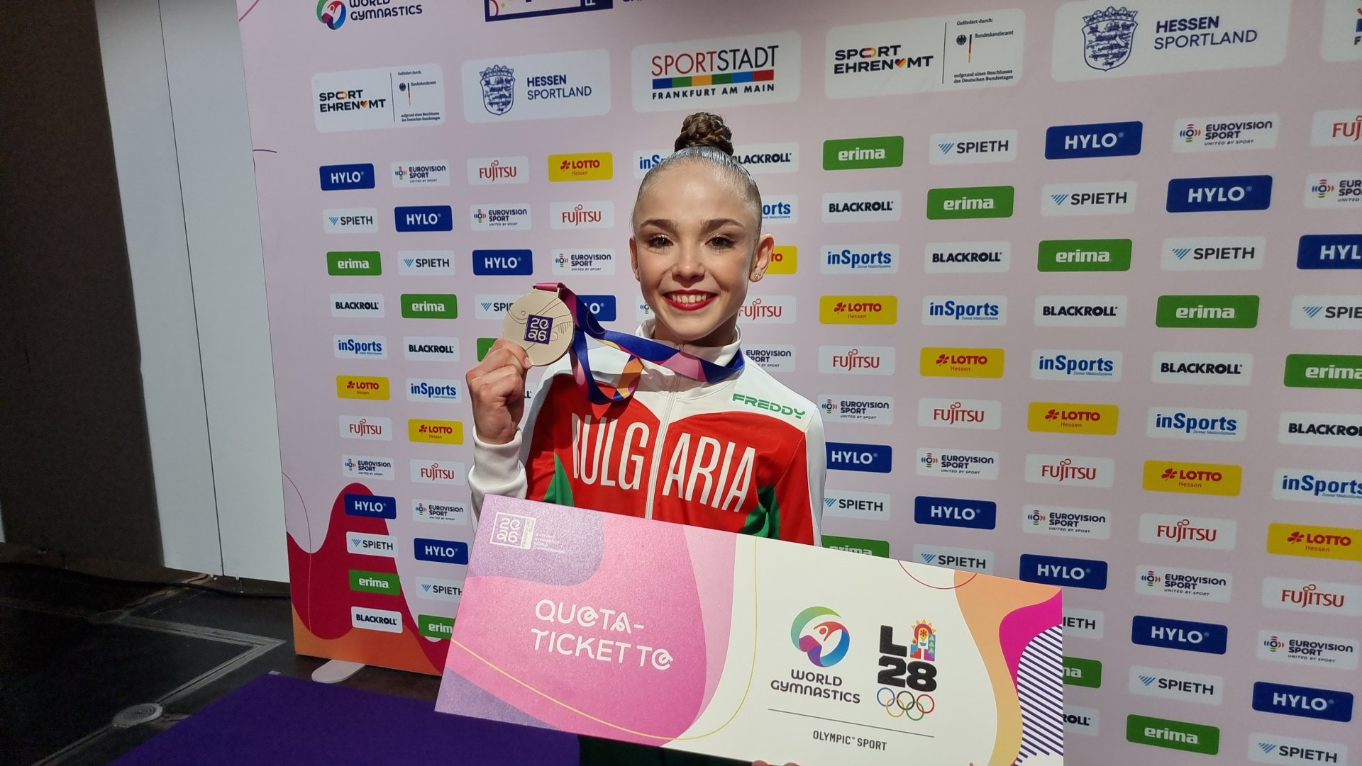 BTA: Stiliana Nikolova a câștigat medalia de argint la individual compus la Campionatele Mondiale de Gimnastică Ritmică