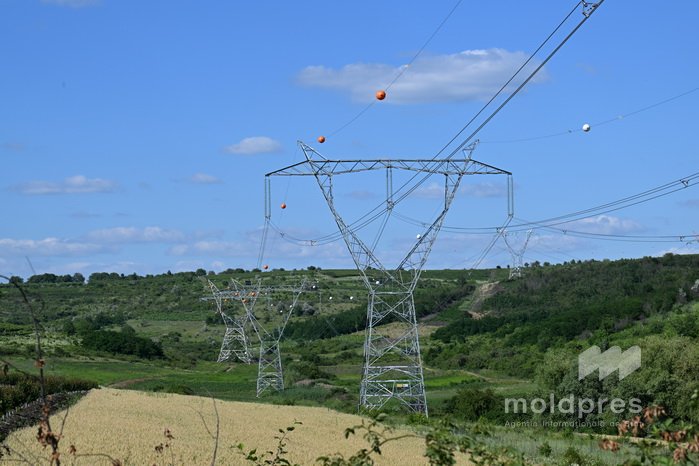 VIDEO // Linia Electrică Aeriană de 400 kV Vulcănești–Chișinău a fost energizată integral
