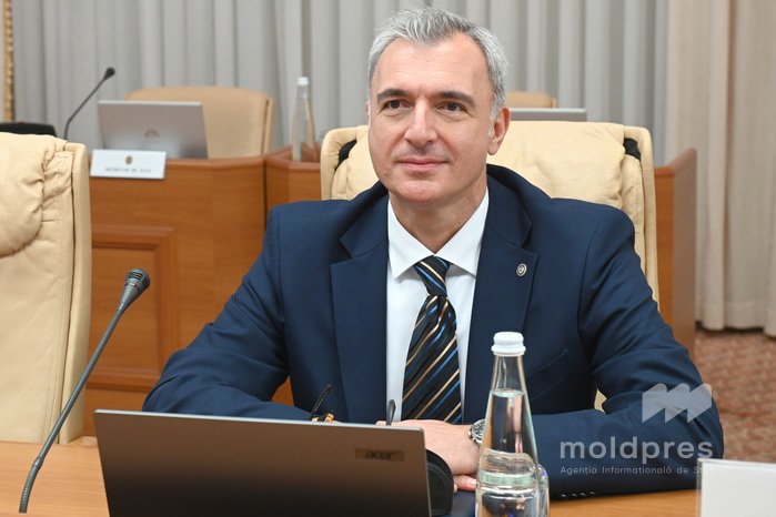 Reguli mai simple pentru antreprenori: MDED pregătește un nou pachet de debirocratizare pentru mediul de afaceri