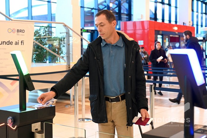 Alerta cu bombă semnalată la Aeroportul Chișinău s-a dovedit a fi falsă. Aerogara și-a reluat activitatea