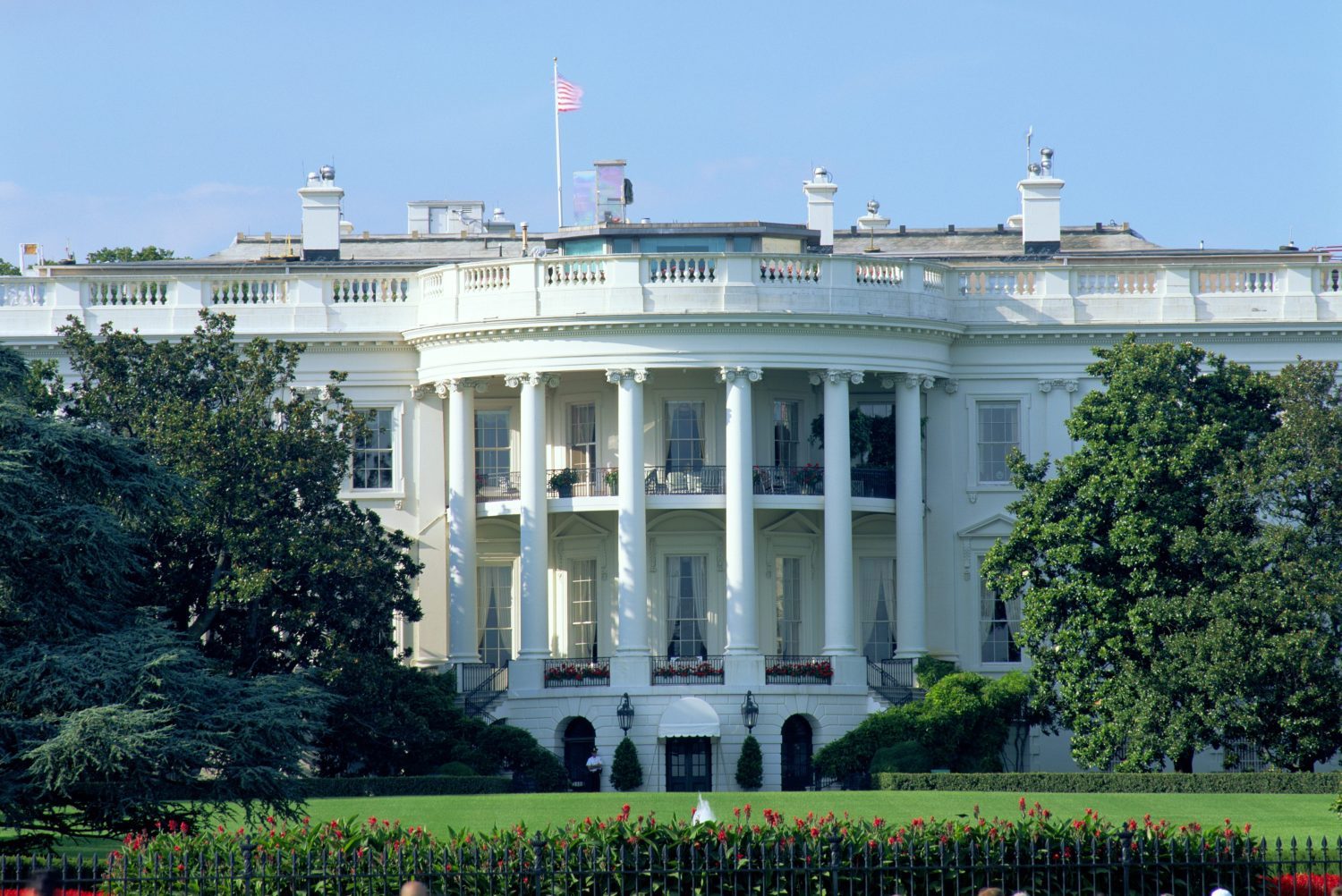 Casa Albă ar urma să concedieze mai mulți înalți oficiali ai administrației Trump