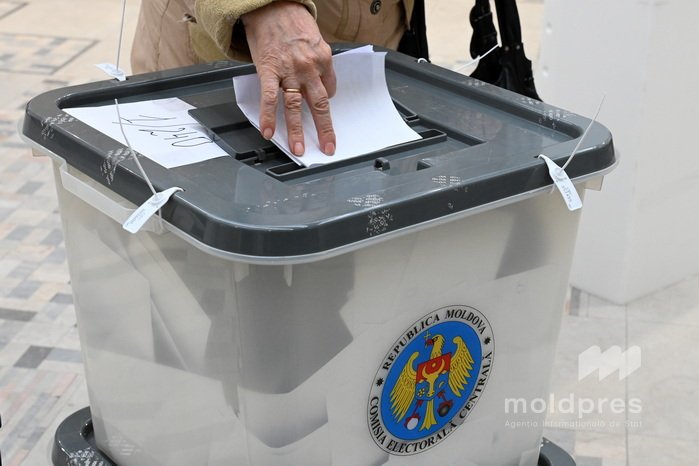 Alegeri locale noi: 40 de secții de votare vor fi deschise în 12 localități