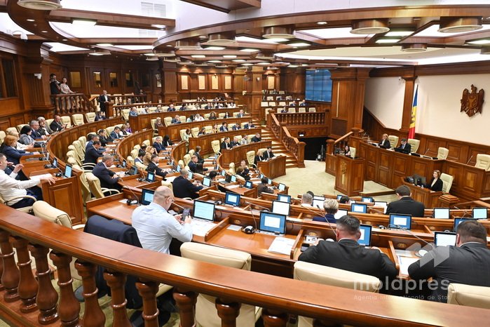 Corupția și frauda financiară, investigate după reguli noi. Competențele CNA, PA și PCCOCS au fost redefinite