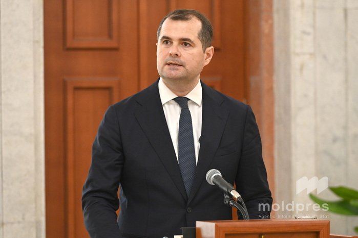 LIVE // Prim-ministrul Vasile Tofan susține o conferință de presă