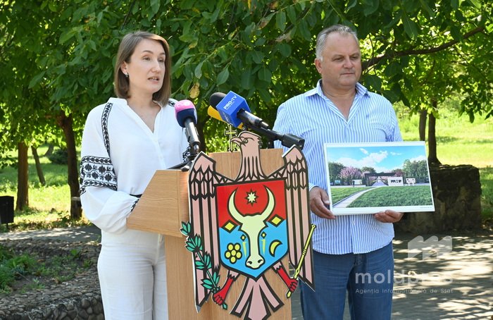 FOTO // Moldexpo modernizează zona de acces spre parcul Valea Morilor. O alee de sakura va fi amenajată pe teritoriul centrului expozițional