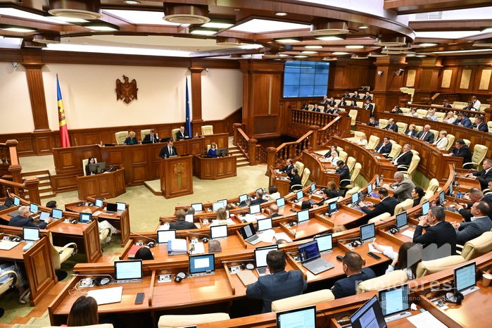 Salarii majorate pentru profesori și investiții de circa 6 miliarde de lei în modernizarea învățământului: reformele propuse în domeniul educației