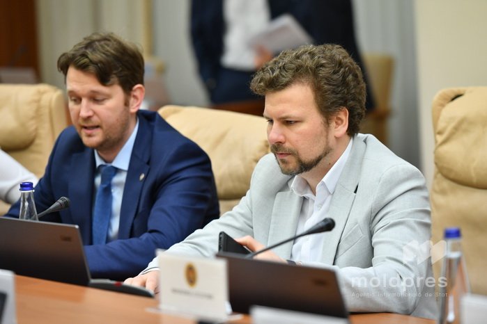 Noi reguli pentru programele de master: persoanele exmatriculate pentru abateri grave nu vor putea fi restabilite la studii