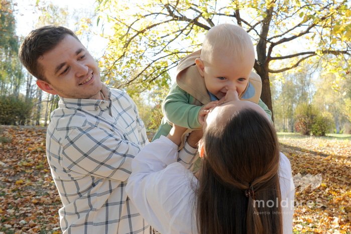 Social benefits for families with children in Moldova: parents can receive five types of allowances, most of which granted automatically