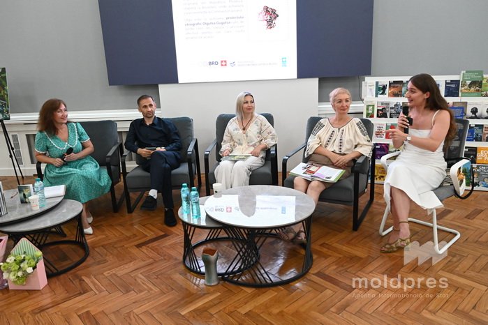 Zilele Diasporei s-au deschis cu lansări de carte și o expoziție de pictură: arta și cultura îi reunesc pe moldoveni acasă