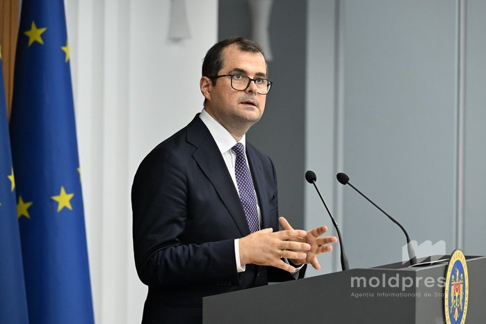 Salariile angajaților din sectorul bugetar vor crește din 1 ianuarie 2027. Premierul Vasile Tofan: „Reforma va asigura majorarea salariilor pe termen lung, nu doar într-un singur an”