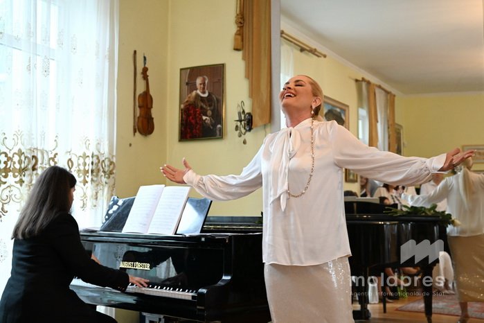 Eugen Doga, omagiat la Chișinău: muzica maestrului a revenit în salonul care îi poartă numele