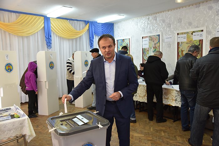Moldovan speaker opts for president 