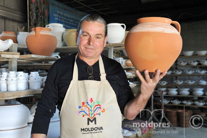 Discover Moldova with #MOLDPRES: Vasilii Gonciari Phenomenon - authentic potter