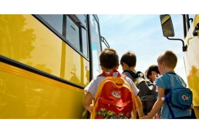 Ministry of Education and Research to purchase 60 school buses with Romania's support