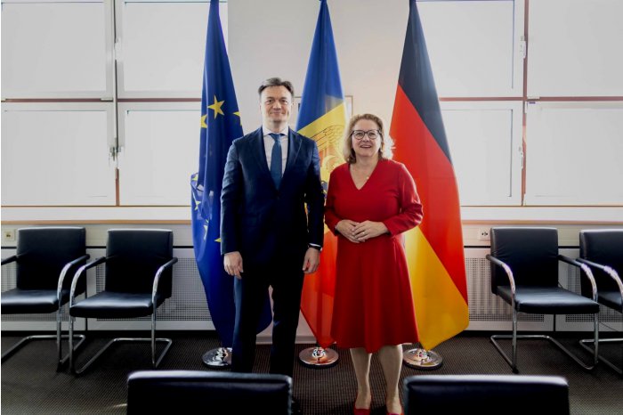 Премьер встретился в Берлине с министром экономического сотрудничества ФРГ