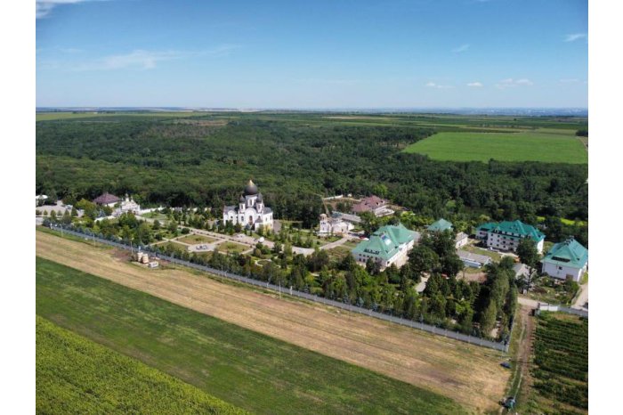 Discover Moldova with #MOLDPRES: Martha and Mary Monastery from Hagimus, place of spirituality, tourist attraction  