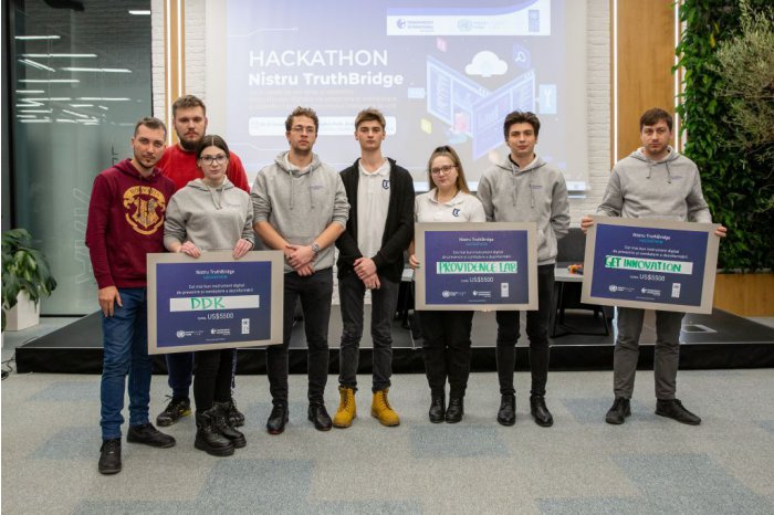 Hackathonul „Nistru TruthBridge”: Trei echipe câștigătoare vor beneficia de susținere în valoare de 5500 de dolari fiecare