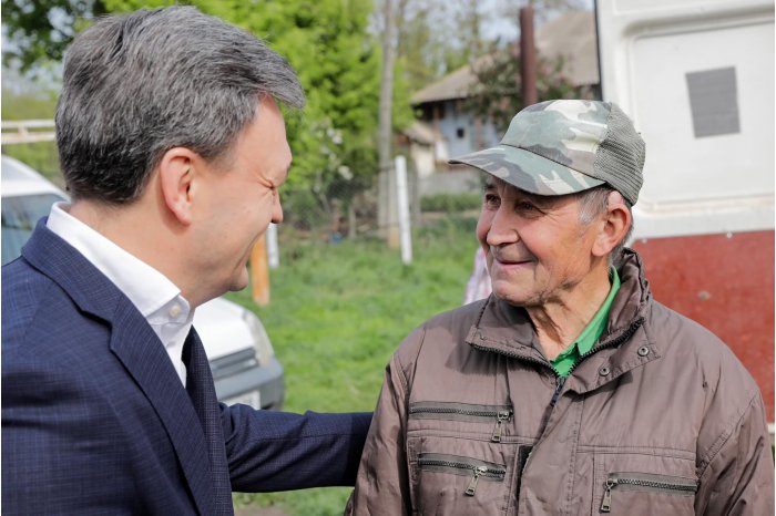 Moldovan Prime Minister in discussions with Sangerei residents
