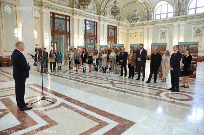 La Senatul României a fost inaugurat vernisajul 