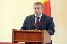 Economics and Infrastructure Minister Vadim Brinzan holds a news briefing '