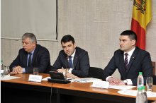 Prime-minister Chiril Gaburici and ministers Ion Sula and Anatol Arapu held a meeting with representatives of Moldavian farmers'