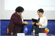 Ceremony on the signing of Financing Agreements between Moldova and the International Development Association on the Project on Development of the Energy System and Agreement on Grant between Moldova, State Enterprise Moldelectrica and the European Bank for Reconstruction and Development    '