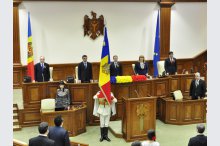 Ședința solemnă a Parlamentului cu ocazia marcării a 25 de ani de la desemnarea oficială a Tricolorului în calitate de Drapel de Stat.'