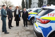 Церемония передачи 18 транспортных средств и 125 нательных камер Генеральному инспекторату полиции от ПРООН-Молдова и правительства Японии'