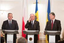 The visit by Polish and Ukrainian Presidents Bronisław Komorowski and Petro Poroshenko in the Moldova.'